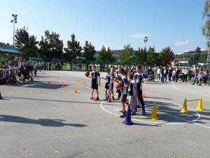 Mladi košarkarji kluba Jelša. 